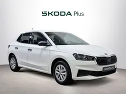 Blanco Usado 2024 Skoda Fabia Essence Berlina | 16.490 € (Precio justo)