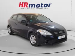 Negro Usado 2009 Kia Ceed Active Berlina | 6210 € (Precio justo)