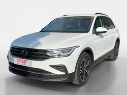 Blanco Usado 2023 VW Tiguan Life SUV | 30.490 € (Precio justo)