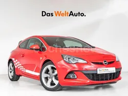 Rojo Usado 2018 Opel Astra GTC Sportive Berlina | 12.400 € (Un poco caro)