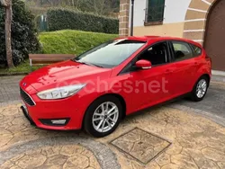 Rojo Usado 2017 Ford Focus Trend Berlina | 10.999 € (Precio justo)