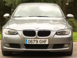 Gris / plata Usado 2008 BMW 320 Coupe | 12.500 € (Caro)