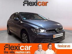 Azul Usado 2024 VW Polo Life Berlina | 19.990 € (Precio justo)