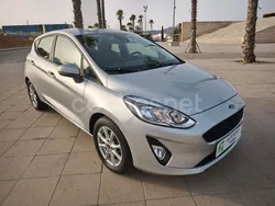Gris / plata Usado 2018 Ford Fiesta Trend Utilitario | 10.995 € (Precio justo)