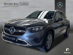 Gris / plateado Usado 2023 Mercedes GLC200 SUV | 52.890 €