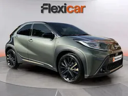 Verde Usado 2023 Toyota Aygo Live Utilitario | 14.590 € (Precio justo)
