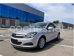 Gris / plata Usado 2007 Opel Astra GTC Cosmo Berlina | 3800 € (Precio justo)