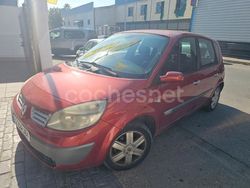 Granate Usado 2005 Renault Scénic II Authentique Monovolumen | 2499 € (Precio justo)