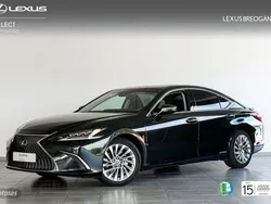 Negro Usado 2020 Lexus ES300H Luxury Line Berlina | 36.900 €