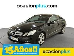 Negro Usado 2010 Mercedes E200 Elegance Coupe | 13.250 € (Buen precio)