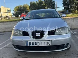 Gris / plata Usado 2003 Seat Cordoba Sport Berlina | 2300 € (Precio justo)