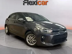 Gris Usado 2019 Kia Rio Berlina | 11.990 € (Precio justo)