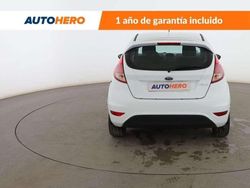 Blanco Usado 2015 Ford Fiesta Trend Utilitario | 8799 € (Precio justo)