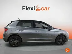 Gris Usado 2022 Skoda Fabia Style Utilitario | 15.890 € (Precio justo)