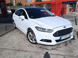 Blanco Usado 2015 Ford Mondeo Vignale Berlina | 11.800 € (Precio justo)