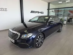 Azul Usado 2019 Mercedes E300 Berlina | 34.900 € (Precio justo)
