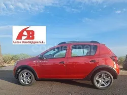 Granate Usado 2017 Dacia Sandero Stepway Utilitario | 9900 € (Un poco caro)