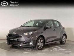 Negro Usado 2023 Toyota Yaris Hybrid Active Utilitario | 21.550 € (Un poco caro)