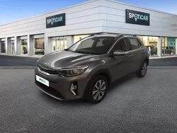Gris Usado 2024 Kia Stonic SUV | 19.950 € (Precio justo)