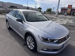Gris / plata Usado 2018 VW Passat Edition Berlina | 13.500 € (Precio justo)