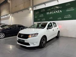 Blanco Usado 2015 Dacia Sandero Base Utilitario | 6490 € (Precio justo)