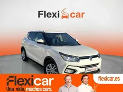 Blanco Usado 2018 Ssangyong Tivoli Limited SUV | 10.290 € (Super precio)
