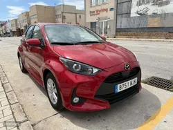 Granate Usado 2023 Mazda 2 Berlina | 19.900 €