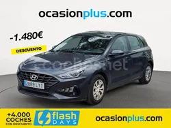 Gris / plata Usado 2022 Hyundai i30 Berlina | 15.490 € (Precio justo)