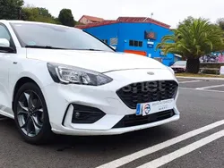 Blanco Usado 2020 Ford Focus ST-Line Berlina | 9900 € (Precio justo)