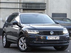 Gris / plata Usado 2023 VW Tiguan Life SUV | 30.000 € (Super precio)
