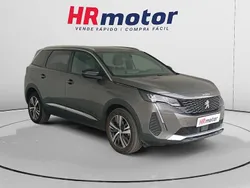 Gris Usado 2023 Peugeot 5008 Allure Monovolumen | 24.990 € (Caro)