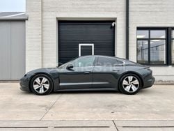Eléctrico Usado 2020 Porsche Taycan 4S Berlina | 66.500 €