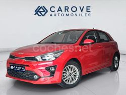 Rojo Usado 2023 Kia Rio Berlina | 13.990 € (Precio justo)