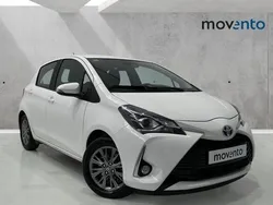 Blanco Usado 2020 Toyota Yaris Hybrid Active Berlina | 16.200 € (Precio justo)