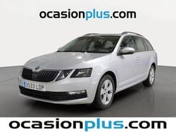 Gris plata Usado 2019 Skoda Octavia Ambition Familiar | 14.864 € (Precio justo)