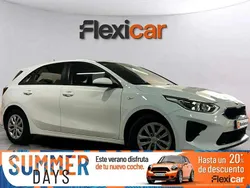 Blanco Usado 2019 Kia Ceed Launch Edition Berlina | 11.490 € (Buen precio)