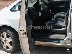 Gris / plata Usado 2003 VW Sharan Comfortline Monovolumen | 500 €