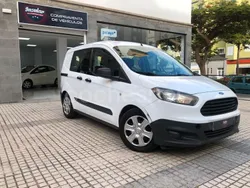 Blanco Usado 2016 Ford Tourneo Courier Ambiente Monovolumen | 9995 € (Precio justo)