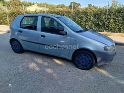 Gris / plata Usado 2004 Fiat Punto Dynamic Utilitario | 1850 € (Precio justo)