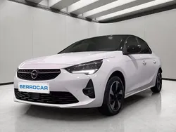 Blanco Usado 2023 Opel Corsa-e GS Line Utilitario | 19.890 € (Precio justo)