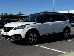 Blanco Usado 2020 Peugeot 5008 Allure Monovolumen | 23.900 € (Caro)