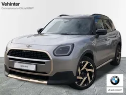 Plateado Usado 2024 Mini Countryman Essential SUV | 39.390 € (Precio justo)