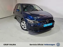 Azul Usado 2023 VW Golf VIII Berlina | 23.900 € (Precio justo)