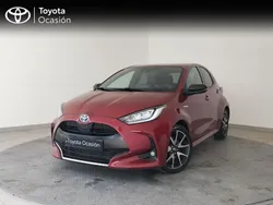 Rojo Usado 2021 Toyota Yaris Hybrid Style Berlina | 19.200 € (Precio justo)