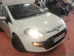 Gris / plata Usado 2010 Fiat Punto Dynamic Utilitario | 4800 € (Un poco caro)