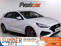 Blanco Usado 2024 Hyundai i30 Berlina | 18.290 € (Precio justo)