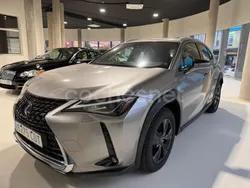 Gris / plata Usado 2020 Lexus UX Business Edition SUV | 27.500 € (Precio justo)