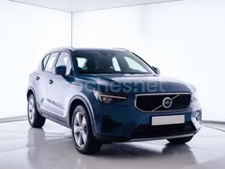 Azul Usado 2024 Volvo XC40 Core SUV | 33.900 € (Precio justo)