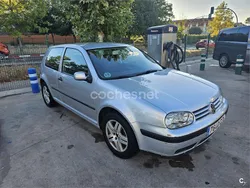 Gris / plata Usado 2002 VW Golf IV Conceptline Berlina | 2550 € (Buen precio)