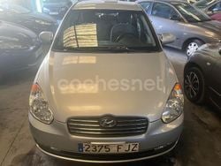 Gris / plata Usado 2007 Hyundai Accent Berlina | 3850 €